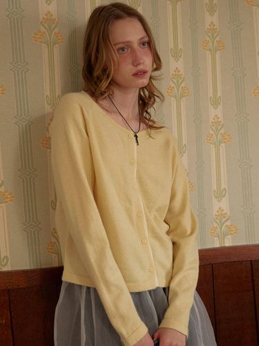 PLACKET RAGLAN KNIT CARDIGAN_YELLOW - leterie - Modalova