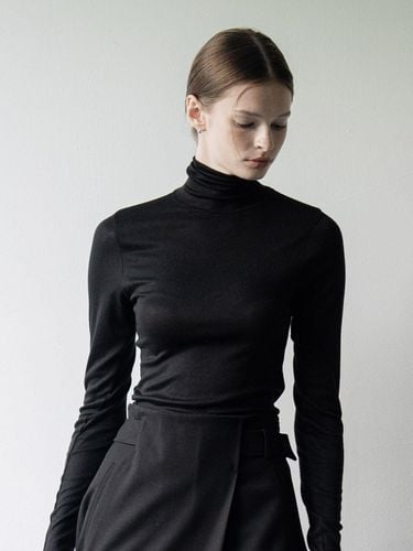 Turtleneck basic T-shirt - black - CLUNY - Modalova