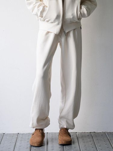 Sweat jogger pants - cream - CLUNY - Modalova