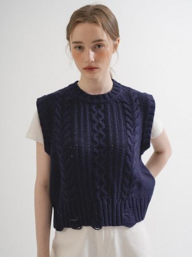 Wool Cable Destructed Knit Vest (Navy) - VLETI - Modalova