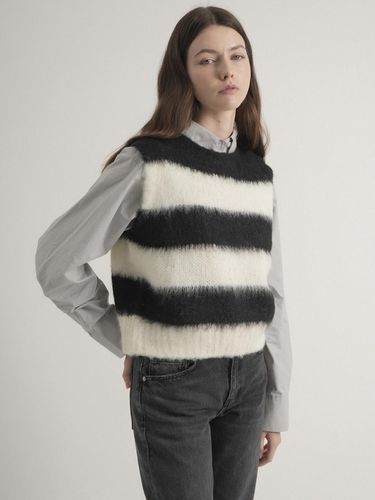 Wool Stripe Brush Knit Vest (Black) - VLETI - Modalova