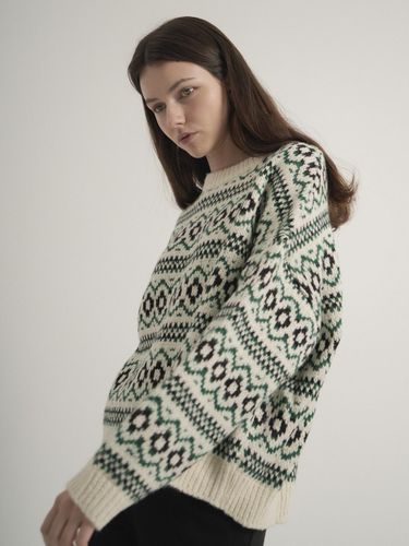 Wool Pattern Round Knit - VLETI - Modalova