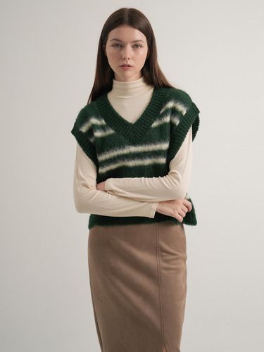 Alpaca V-neck Brush Knit Vest (Green) - VLETI - Modalova