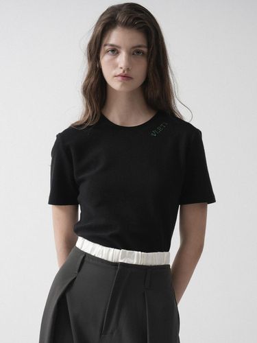 Logo Needlework Slim Crop T-shirt (Black) - VLETI - Modalova