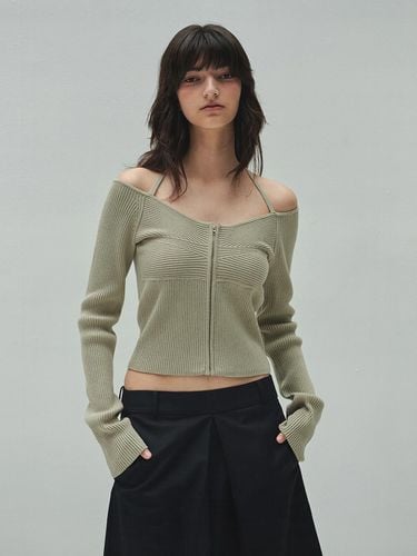 Off Shoulder Knit Zip-up - DIAGONAL - Modalova