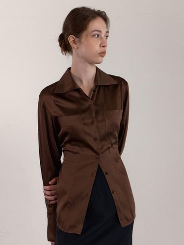 SLIM POCKET SILKY SHIRT_BROWN - MIMEME - Modalova