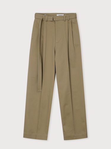 PINTUCK BELTED PANTS (2 COLORS) - Ethos - Modalova