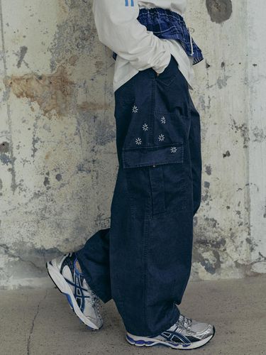 The KYOTO Cargo Pants Navy_F243PT01 - FRITUR - Modalova