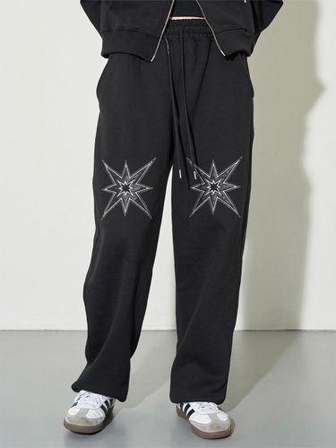 Star patch sweatpants black - ILLIGO - Modalova