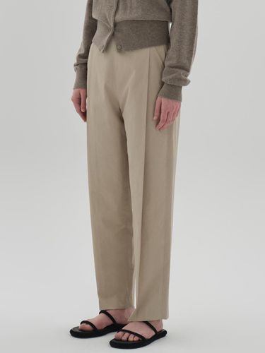 Belted round pants_ash khaki - Jun by Jun k. - Modalova