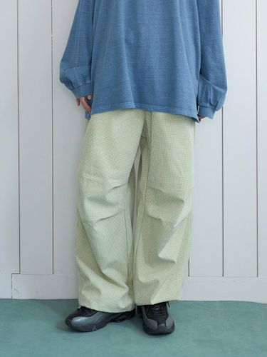 Check parachute pants_yellow green - VANISHMENT - Modalova