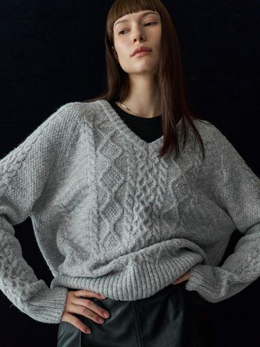 Wool cable Raglan V-neck pullover [LIGHT GREY] - GENERAL IDEA - Modalova