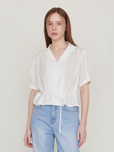 Open Collar Puff Half Blouse - LESEIZIEME - Modalova