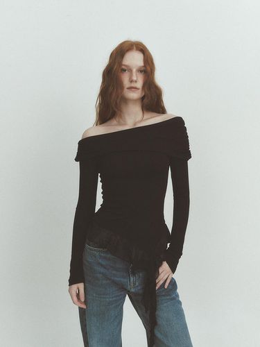 OBLIQUE SHIRRING WAVE T (BLACK) - ASURA - Modalova