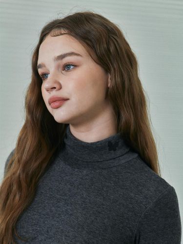 Tavi Turtleneck T-shirt_GREY - MARILUZ - Modalova