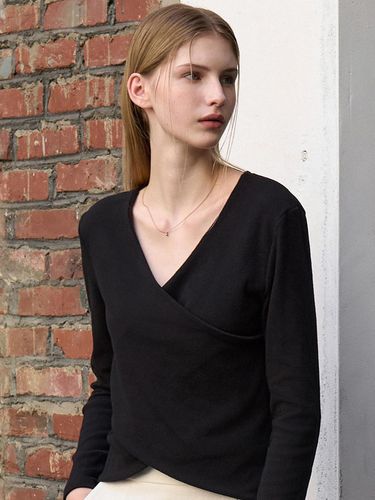 Soft Wrap T-Shirt Black amr1910 - Amour moier - Modalova