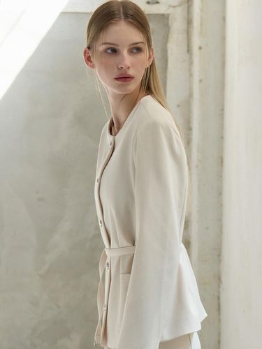 Classic Strap Jacket beige amr1923 - Amour moier - Modalova