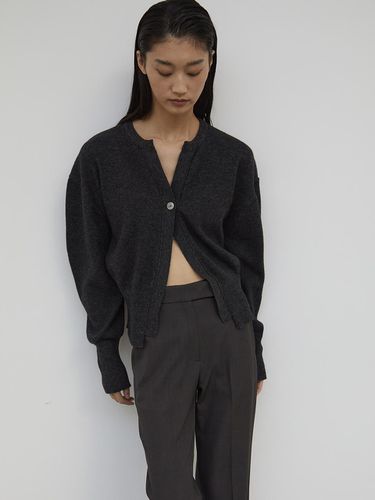 Volume Sleeve Knit Cardigan_CHARCOAL - emkm - Modalova