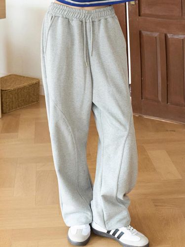 Curved Section Jogger Sweat Pants VW2 - VOIEBIT for WOMEN - Modalova