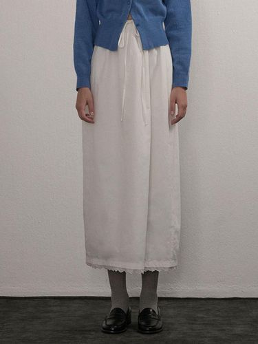 LACE BANDING LONG SKIRT WHITE - camino - Modalova