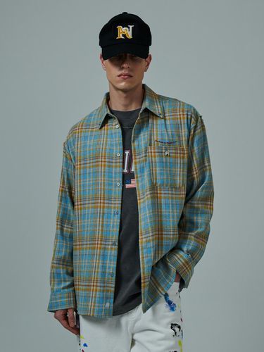 Neo Classic Check Cutting Detail Shirts_Sky blue - beyondcloset - Modalova