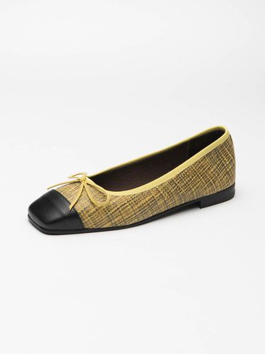 Bobbie Flat-yellow - SEONG YUN JOO - Modalova