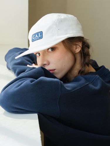 LOGO LABEL CAMP CAP - WHITE - CASE A LOT - Modalova