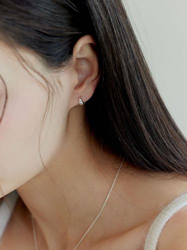 Silver]Mini con hoop earrings - murmur - Modalova