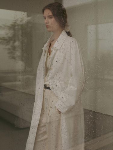 FW24 Sefine Coat White - KINDERSALMON - Modalova