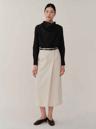 FW24 Pencil Skirt Bone - KINDERSALMON - Modalova