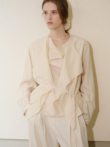 FW24 Karin Sheer Blouse White-Hued - KINDERSALMON - Modalova