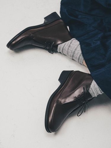 Carol Derby Shoes_Marron - OLD HANDS CARVED - Modalova