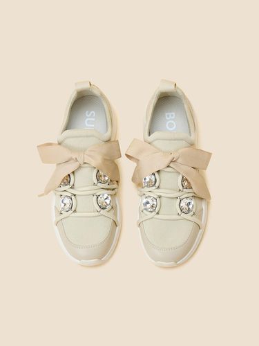 Ribbon jewelry sneakers(beige) - SUECOMMA BONNIE - Modalova