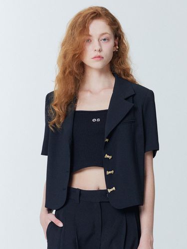 Ribbon button short-sleeved crop jacket_black - OPENING SUNSHINE - Modalova