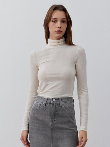 BASIC TURTLENECK T-SHIRT - MARILUZ - Modalova