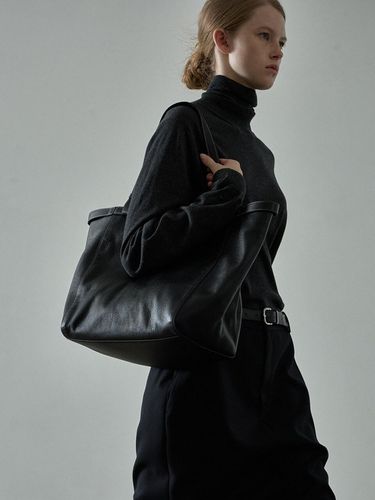 Celery Leather Bag_black - FACADE PATTERN - Modalova