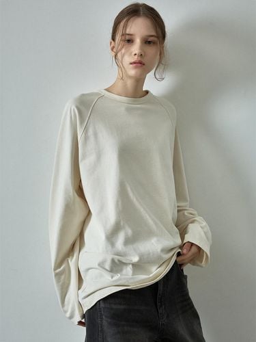 Minimal Raglan T-shirt - 4 Colors - FACADE PATTERN - Modalova