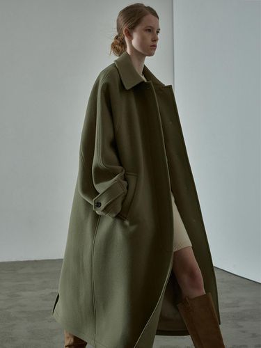 Oversized Cashmere Balmacaan Coat - FACADE PATTERN - Modalova