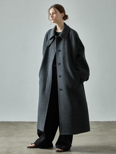 Oversized Cashmere Balmacaan Coat - FACADE PATTERN - Modalova