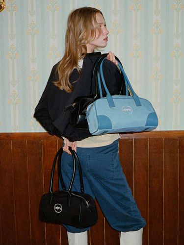 LETERIE NYLON BAGUETTE BAG_BLUE - leterie - Modalova