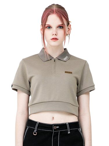 RNHI COLLAR ZIP UP CROP TEE [BEIGE] - runningHIGH - Modalova