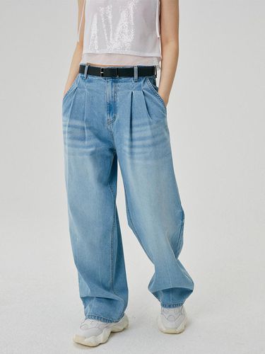 Denim Tucked Pants [Denim] - SY2C - Modalova