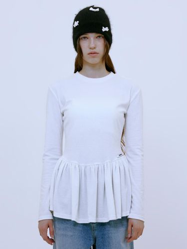 Flare Edge Top (WHITE) - 13MONTH - Modalova