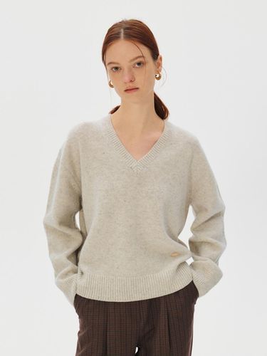 V-neck Superfine Merino Wool Sweater - KUME - Modalova