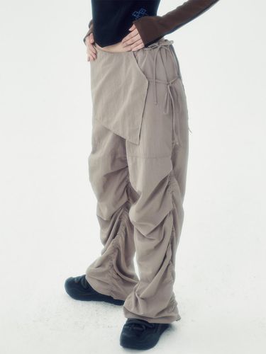 SKIRT LAYERED SHIRRING PANTS - runningHIGH - Modalova