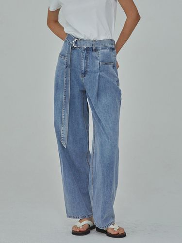 DENIM BELT TUCK WIDE LONG PANTS INDIGO - RYUL + WAI: - Modalova