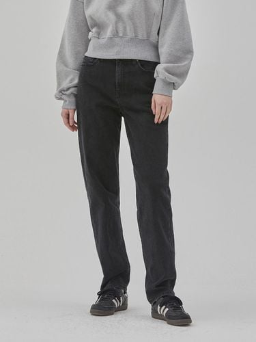 DENIM NAPPING TAPERED PANTS BLACK - RYUL + WAI: - Modalova