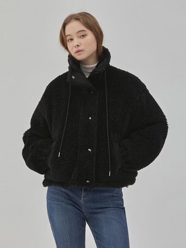 ECO FUR HIGH NECK STRING COAT BLACK - RYUL + WAI: - Modalova