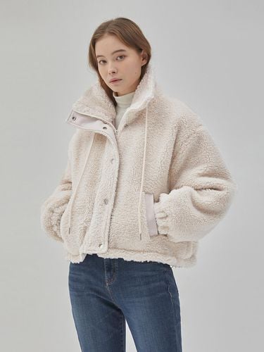 ECO FUR HIGH NECK STRING COAT - RYUL + WAI: - Modalova