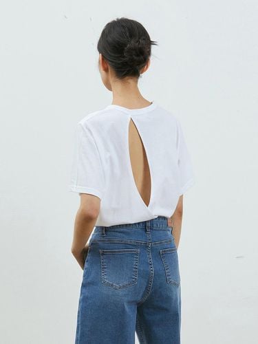 BACK OPEN WRAP LOOSE TOP WHITE - RYUL + WAI: - Modalova